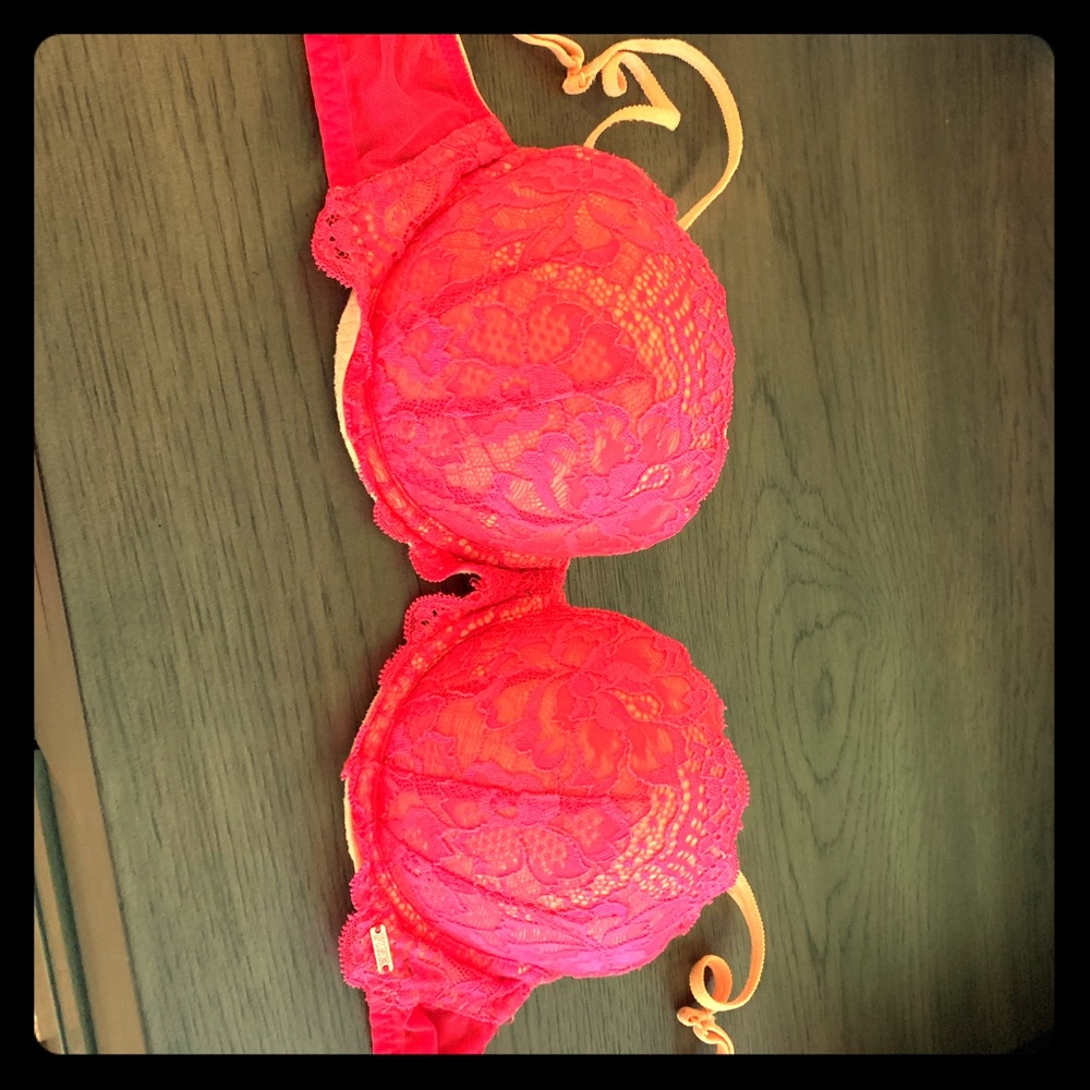 Brand New Victoria Secret Pink Bra